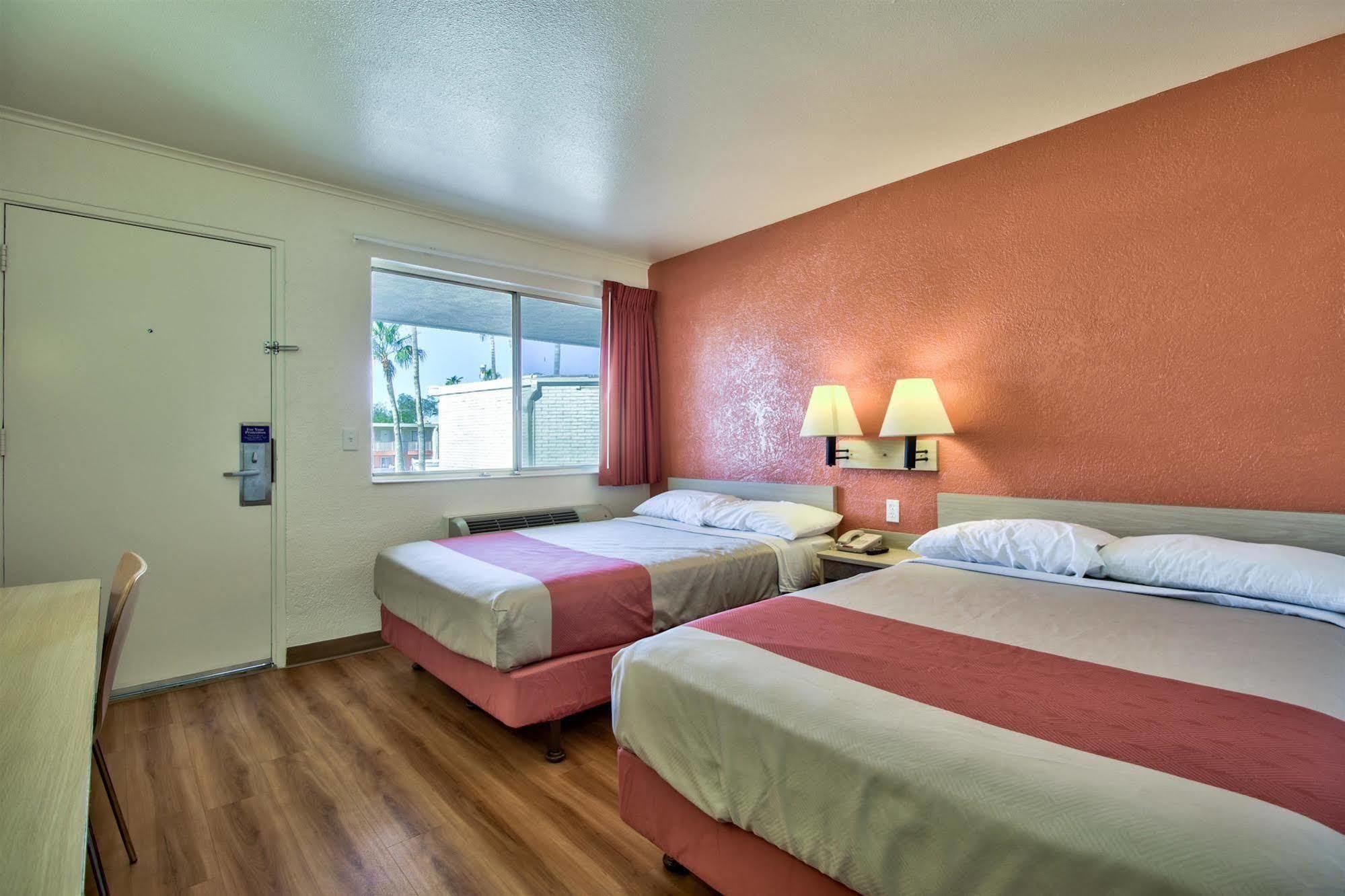 Motel 6-Youngtown, Az - Phoenix - Sun City 외부 사진